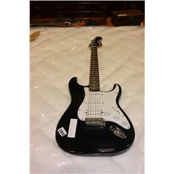 STARCASTER FENDER ELECTRIC GUITAR