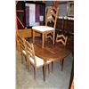 Image 1 : OAK DINING TABLE WITH 2 LEAFS AND FIVE CHAIRS