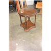 Image 2 : ROUND GLASSTOP ENDTABLE