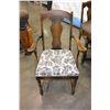 Image 2 : PEPPLAR BROTHERS COMPANY DINING TABLE AND SIX CHAIRS