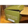 Image 2 : NEW PYREX IN BOX AND DECORATIVE ORBS
