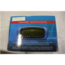 CISCO LINKSEYS E3000 ROUTER IN BOX