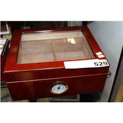 HUMIDOR