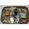 Image 1 : TRAY OF ASSORTED COLLECTIBLES