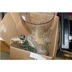 LOT OF DECORATIVE GLASS WARE AND CUPS AND VASES