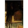 Image 2 : PELLET GUN DOWNRIGGER GOLF CLUBS AND SEWING MACHINE