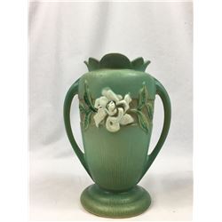 Roseville Gardenia Vase - 686-10