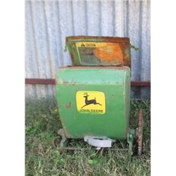 John Deer Seeder