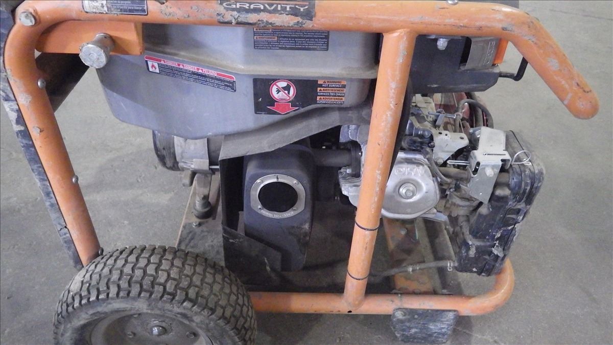 RIGID 7000 W GENERATOR W/HONDA GX390 GAS ENGINE