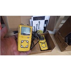2 MICRO CLIP GAS DETECTION DEVICES W/POWER CORDS