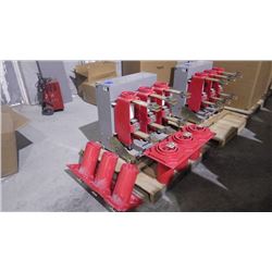 SQUARE "D" MEDIUM VOLTAGE CIRCUIT BRAKES 4.76 KV NEW UNUSED COMPLETE WITH COUPLERS