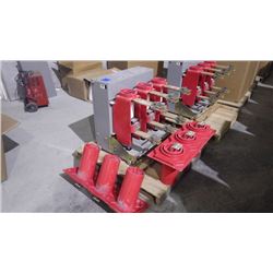 SQUARE "D" UNUSED MEDIUM VOLTAGE CIRCUIT BREAKER 4.76 KV COMPLETE WITH COUPLERS