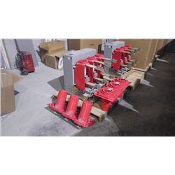 SQUARE "D" UNUSED MEDIUM VOLTAGE CIRCUIT BREAKER 4.76 KV COMPLETE WITH COUPLERS