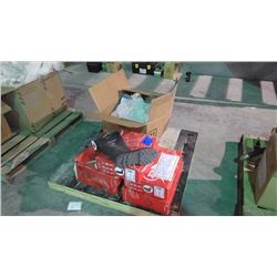 BOX OF APPROXIMATELY 50 CMS 10' NYLON SLINGS 3200LB CAPACITY PLUS 5 PAIR OF NEW DUNLOP PUROFORT STEE