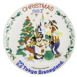 Set of (16) Tokyo Disneyland Christmas Plates.