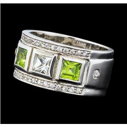 Crayola 0.90 ctw Peridot and White Sapphire Ring - .925 Silver