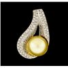 Image 3 : Pearl and Diamond Jewelry Suite - 14KT Yellow Gold With Rhodium