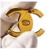 Image 3 : Chanel Gold Turn Lock CC Logo Brooch 96P