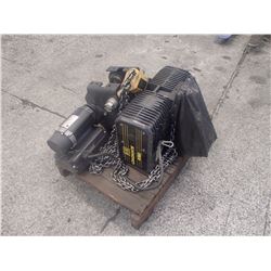 R& M Loadmate, LM10, 2 Ton Hoist