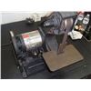 Image 2 : Dayton 2 x 8" Belt & Disc Sander, 3/4HP