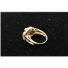 Image 2 : Fine loveknot design cluster ring in 14 kt yellow gold