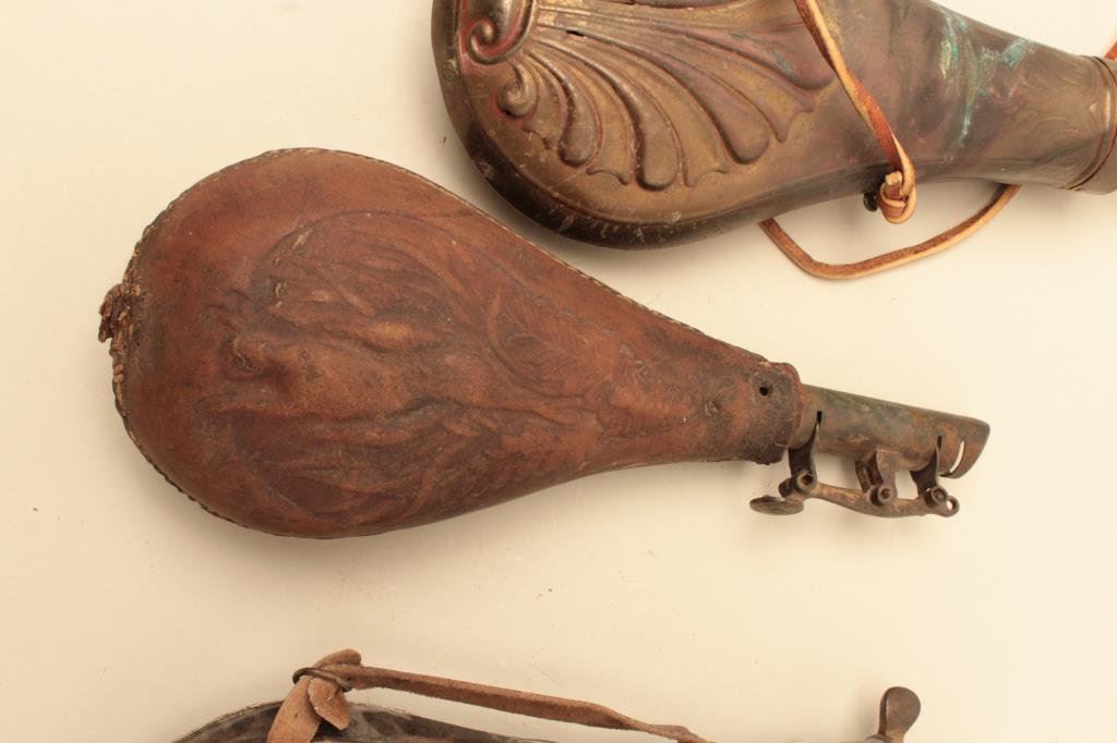 Flintlock musket lock marked Tower with internal frizzen spring and