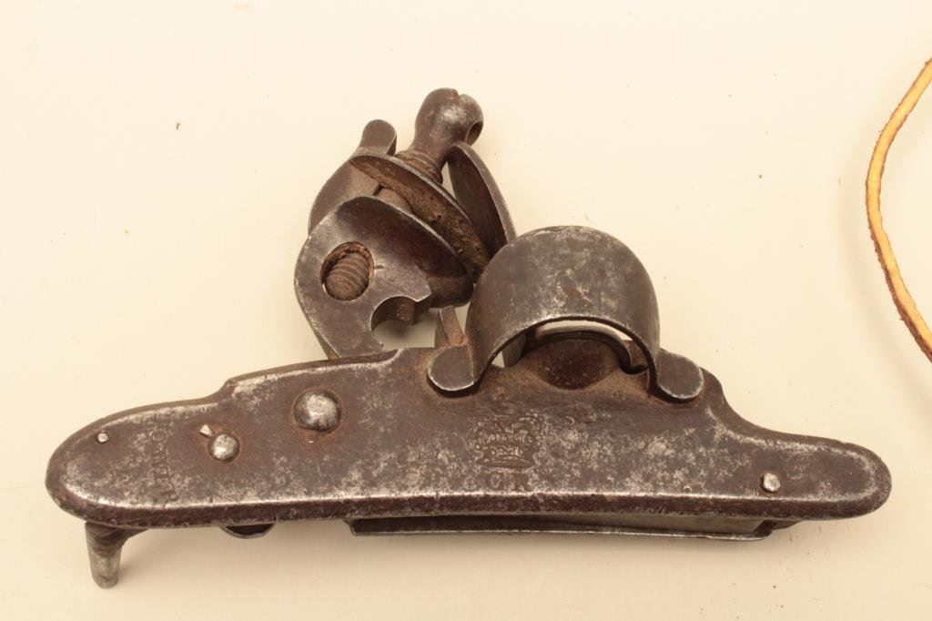 Flintlock musket lock marked Tower with internal frizzen spring and