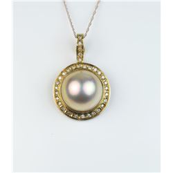 MOBE PEARL PENDANT