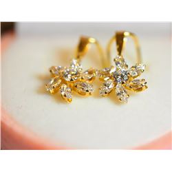 #41-2 10KT CUBIC ZIRCONIA SWIRLING GEOMETRIC