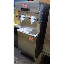 ELECTRO FREEZE ICE CREAM MACHINE 26X68X40
