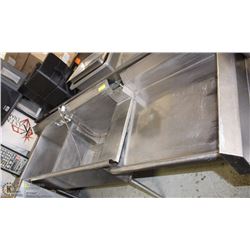 DOUBLE STAINLESS SINK WITH RUNOUT