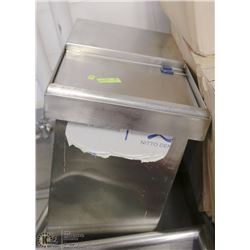 STAINLESS STEEL INSULATED ICE BIN WITH DRAIN