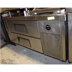 TRUE 2-DRAWER REFRIDGERATED WORK BASE