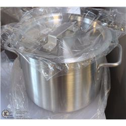 NEW 8 QUART STOCK POT WITH LID