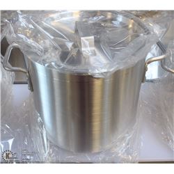 NEW 12 QUART STOCK POT WITH LID