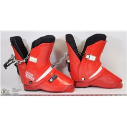 SALOMON SX61 SKI BOOTS 330-35