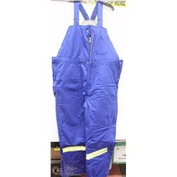 NEW BULWARK FLAME RETAREDANT MENS COVERALLS SIZE L