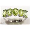Image 2 : 13) 10K WHITE GOLD AUGUST BIRTHSTONE PERIDOT RING