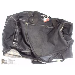 BLACK ROLLING HOCKEY BAG