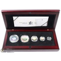RCM 2003 SILVER MAPLE LEAF HOLOGRAM SET IN WOODEN