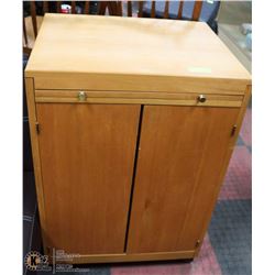 SOLID WOOD MICROWAVE STAND