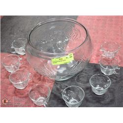 GLASS PUNCHBOWL WITH 8 GLASSES