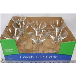 FLAT WITH 7 MARTINI GLASSES AND 2 WINE GLASSES.