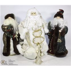 BOX OF CHRISTMAS FATHERS AND GLASS CHRISTMAS TREE