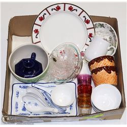 BOX W/CHINESE SOUP BOWL SET WITH