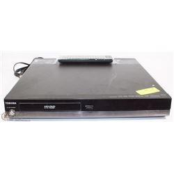 TOSHIBA HD DVD PLAYER WITH REMOTE