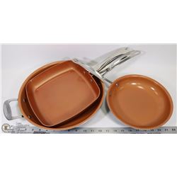 FLAT WITH 3 ASSORTED FRY PANS.