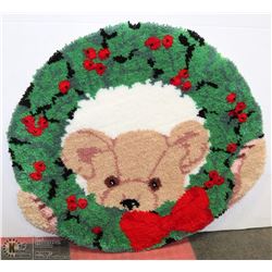 LARGE HOOKED WOOD WALL HANGING 34X36.