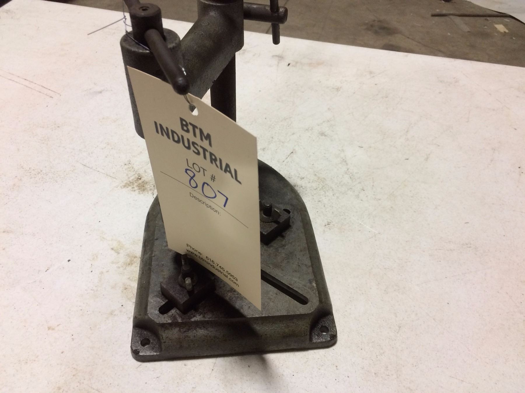 Table top Hand tapping machine - BTM Industrial