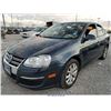 Image 2 : 2010 - VOLKSWAGEN JETTA